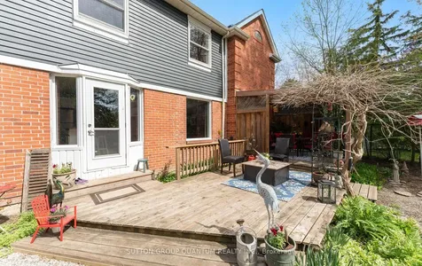 1777 Folkway Drive Mississauga ON L5L 2X1