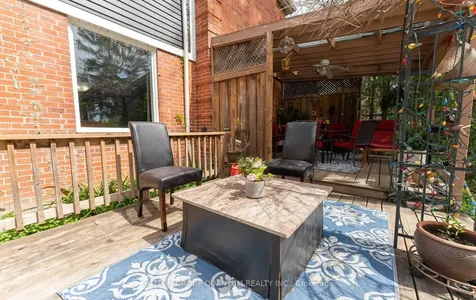 1777 Folkway Drive Mississauga ON L5L 2X1