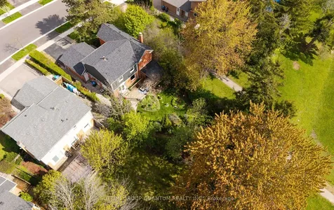 1777 Folkway Drive Mississauga ON L5L 2X1