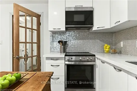 1216 Fisher Avenue Burlington ON L7P 2L4