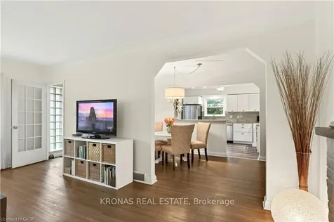 1216 Fisher Avenue Burlington ON L7P 2L4