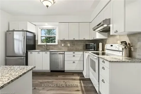 1216 Fisher Avenue Burlington ON L7P 2L4