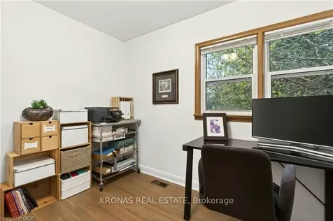 1216 Fisher Avenue Burlington ON L7P 2L4