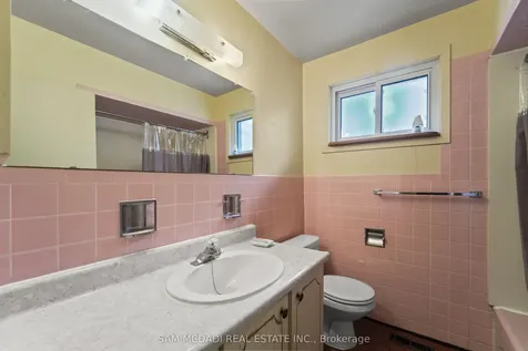 2155 Davebrook Road Mississauga ON L5J 3M4