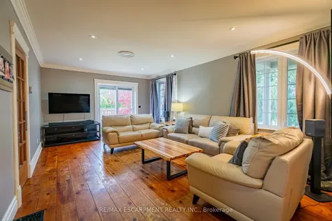 5349 Bromley Road Burlington ON L7L 3G5