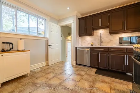 5349 Bromley Road Burlington ON L7L 3G5