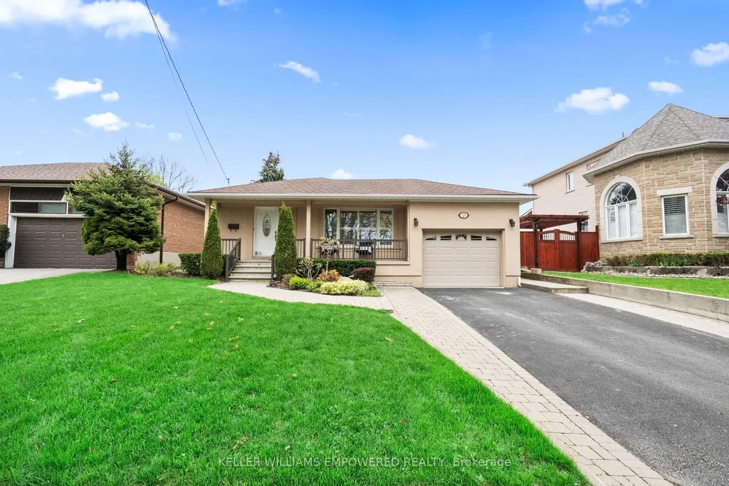 25 Bloorlea Crescent Toronto ON M9B 1P2
