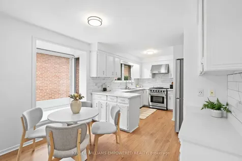 25 Bloorlea Crescent Toronto ON M9B 1P2