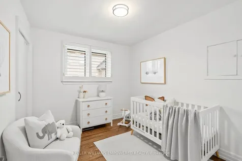 25 Bloorlea Crescent Toronto ON M9B 1P2
