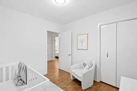 25 Bloorlea Crescent Toronto ON M9B 1P2