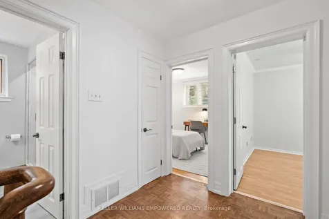 25 Bloorlea Crescent Toronto ON M9B 1P2