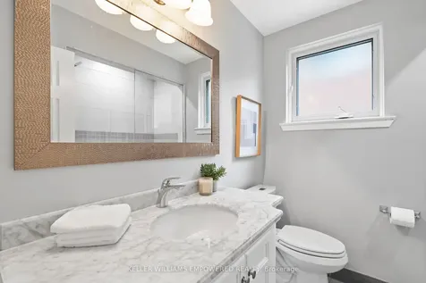 25 Bloorlea Crescent Toronto ON M9B 1P2