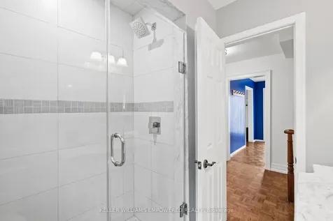 25 Bloorlea Crescent Toronto ON M9B 1P2