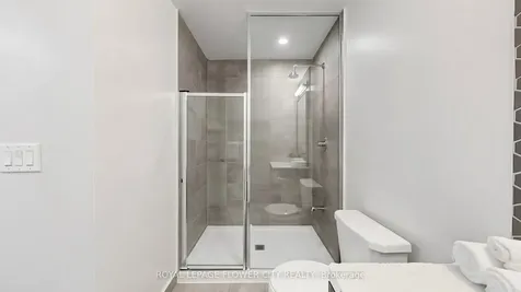 2520 Eglinton Avenue W Mississauga ON L5M 0Y4