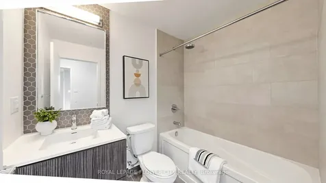 2520 Eglinton Avenue W Mississauga ON L5M 0Y4