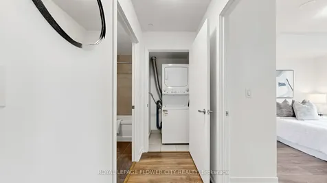 2520 Eglinton Avenue W Mississauga ON L5M 0Y4