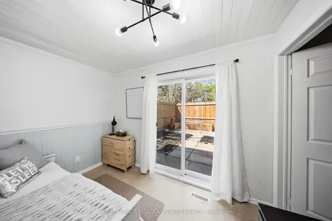 10 Back Street Halton Hills ON L7G 3Y6