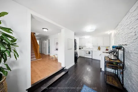 10 Back Street Halton Hills ON L7G 3Y6