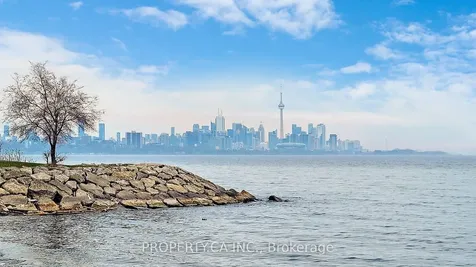 36 Park Lawn Road Toronto ON M8V 0E5