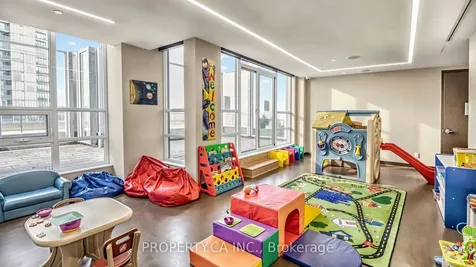36 Park Lawn Road Toronto ON M8V 0E5