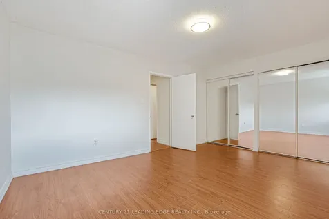 915 Inverhouse Drive Mississauga ON L5J 4B2