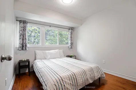 915 Inverhouse Drive Mississauga ON L5J 4B2