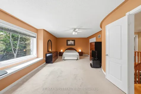 2180 North Ridge Trail Oakville ON L6H 5M3