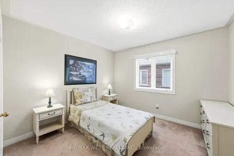 2180 North Ridge Trail Oakville ON L6H 5M3
