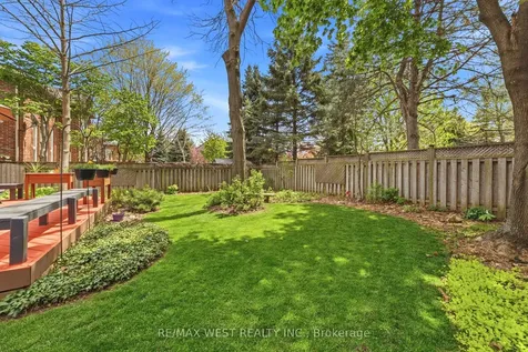 2180 North Ridge Trail Oakville ON L6H 5M3