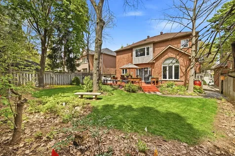 2180 North Ridge Trail Oakville ON L6H 5M3
