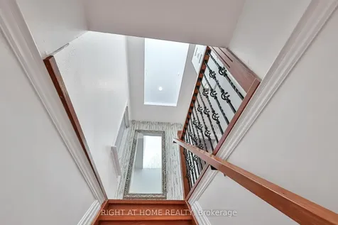 35 Dayton Avenue Toronto ON M8Z 3L8