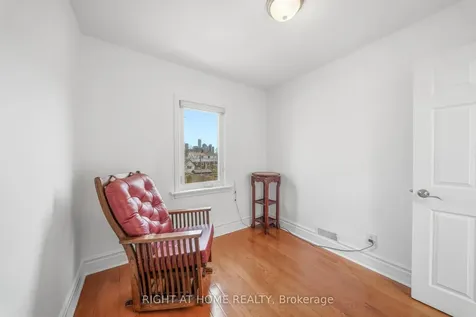 35 Dayton Avenue Toronto ON M8Z 3L8