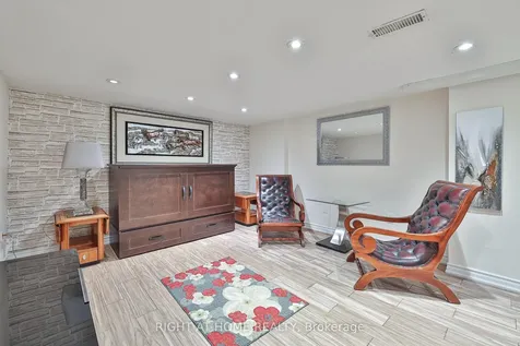 35 Dayton Avenue Toronto ON M8Z 3L8