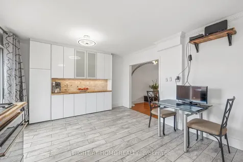 35 Dayton Avenue Toronto ON M8Z 3L8