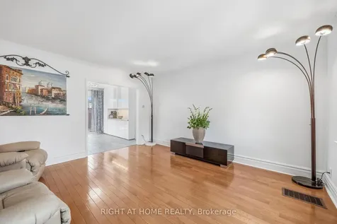 35 Dayton Avenue Toronto ON M8Z 3L8
