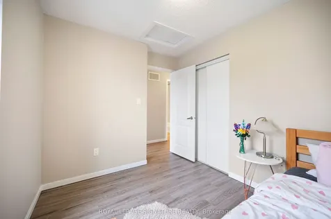 910 Deverell Place Milton ON L9T 0M4