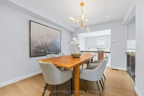 4165 Fieldgate Drive Mississauga ON L4W 2M9