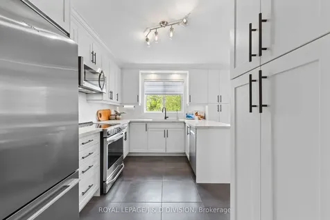 4165 Fieldgate Drive Mississauga ON L4W 2M9
