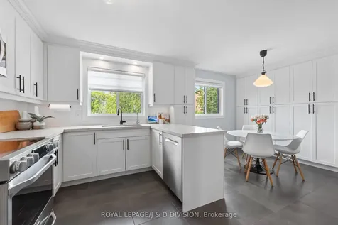 4165 Fieldgate Drive Mississauga ON L4W 2M9