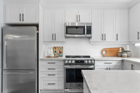 4165 Fieldgate Drive Mississauga ON L4W 2M9