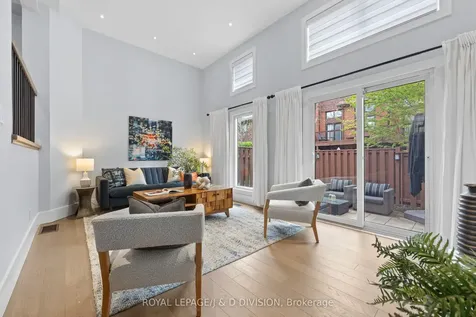 4165 Fieldgate Drive Mississauga ON L4W 2M9