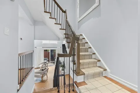 4165 Fieldgate Drive Mississauga ON L4W 2M9