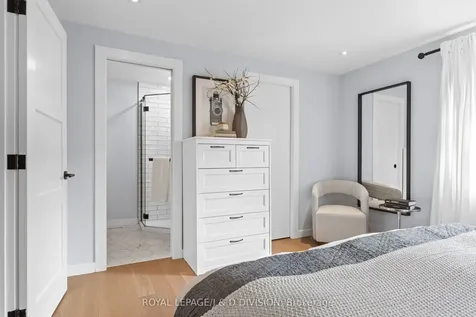 4165 Fieldgate Drive Mississauga ON L4W 2M9
