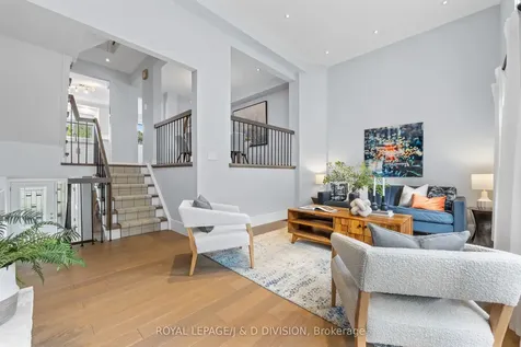 4165 Fieldgate Drive Mississauga ON L4W 2M9