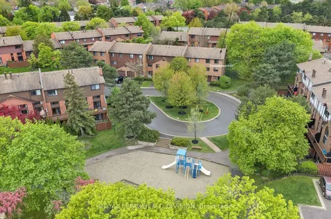 4165 Fieldgate Drive Mississauga ON L4W 2M9