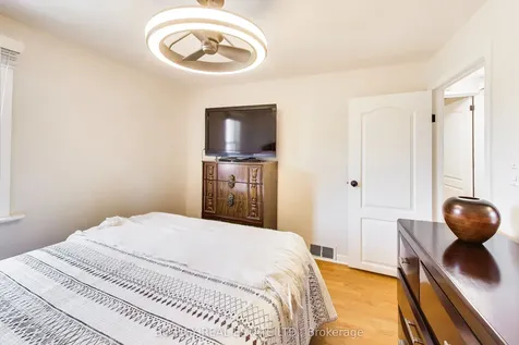 159 Ascot Avenue Toronto ON M6E 1G5
