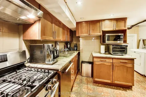 159 Ascot Avenue Toronto ON M6E 1G5