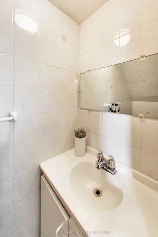 159 Ascot Avenue Toronto ON M6E 1G5