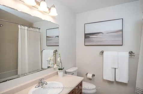 439 Pozbou Crescent Milton ON L9T 8H8