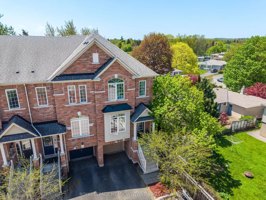 41 Promenade Trail Halton Hills ON L7G 0G8